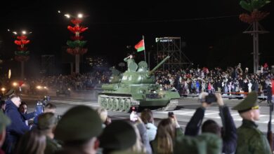 Танк на параде в Минске