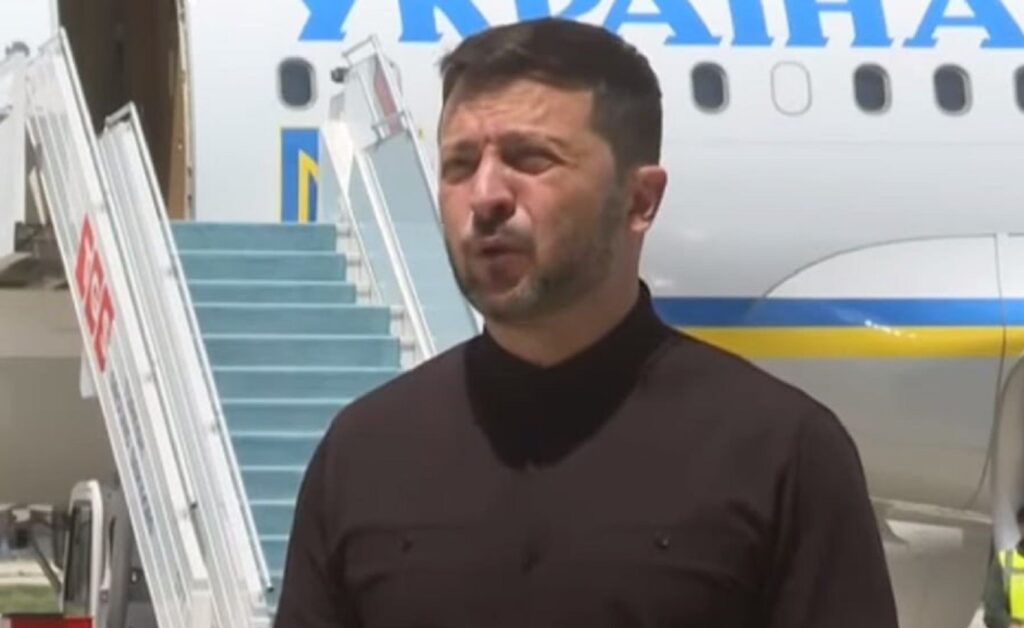 Зеленский назвал уровень делегации России на переговорах в Стамбуле «бутафорным»