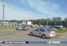 В Минске под колеса иномарки попал 15-летний самокатчик