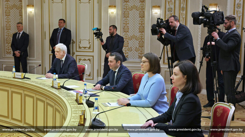 Беларусь готова создавать совместные предприятия с Мурманской областью