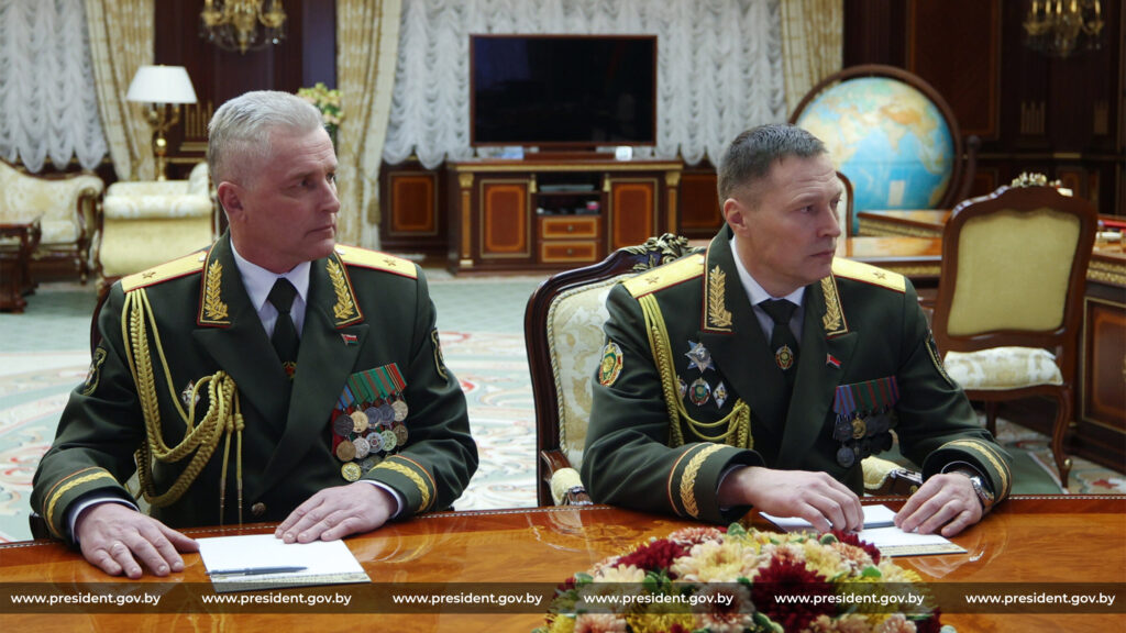 Лукашенко потребовал усилить подготовку военнослужащих